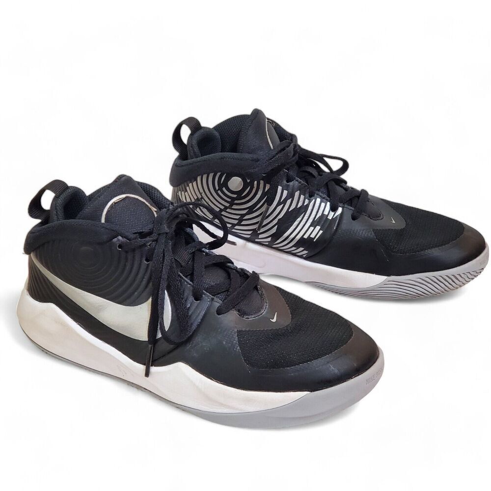 Nike Size 5Y/37.5 Team Hustle 9 (GS) Black White Metallic Silver AQ4224-001 READ